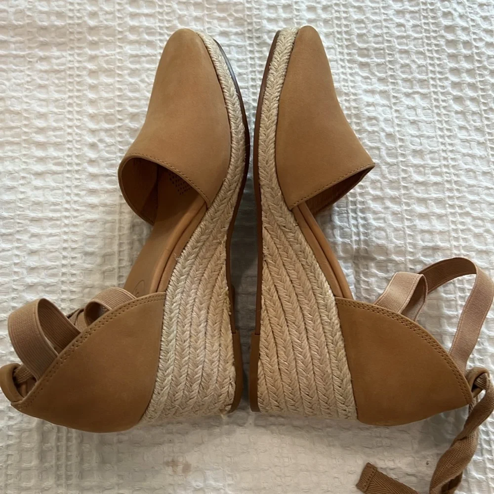 ✌🏼Womens Corso Como Heels!! Size 6! Tan with rope detail!!! Elastic and tie!✌🏼 - Picture 10 of 11